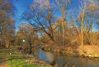 Der Frühling kommt mit großen Schritten - hier am Mindeltalradweg südlich von Thannhausen.